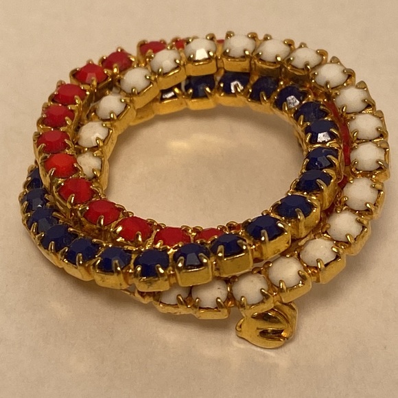 Vintage BROOCH red white and blue 
rhinestone gold Eternity stacked wreath PIN - Picture 12 of 15